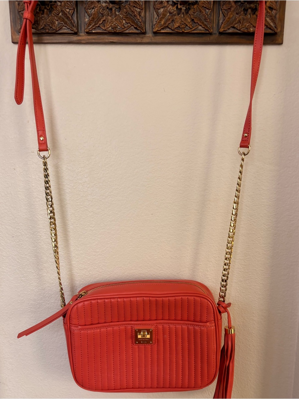Isaac Mizrahi Quilted Leather Crossbody Bag With Chain Strap /Coral /  Used 1X
